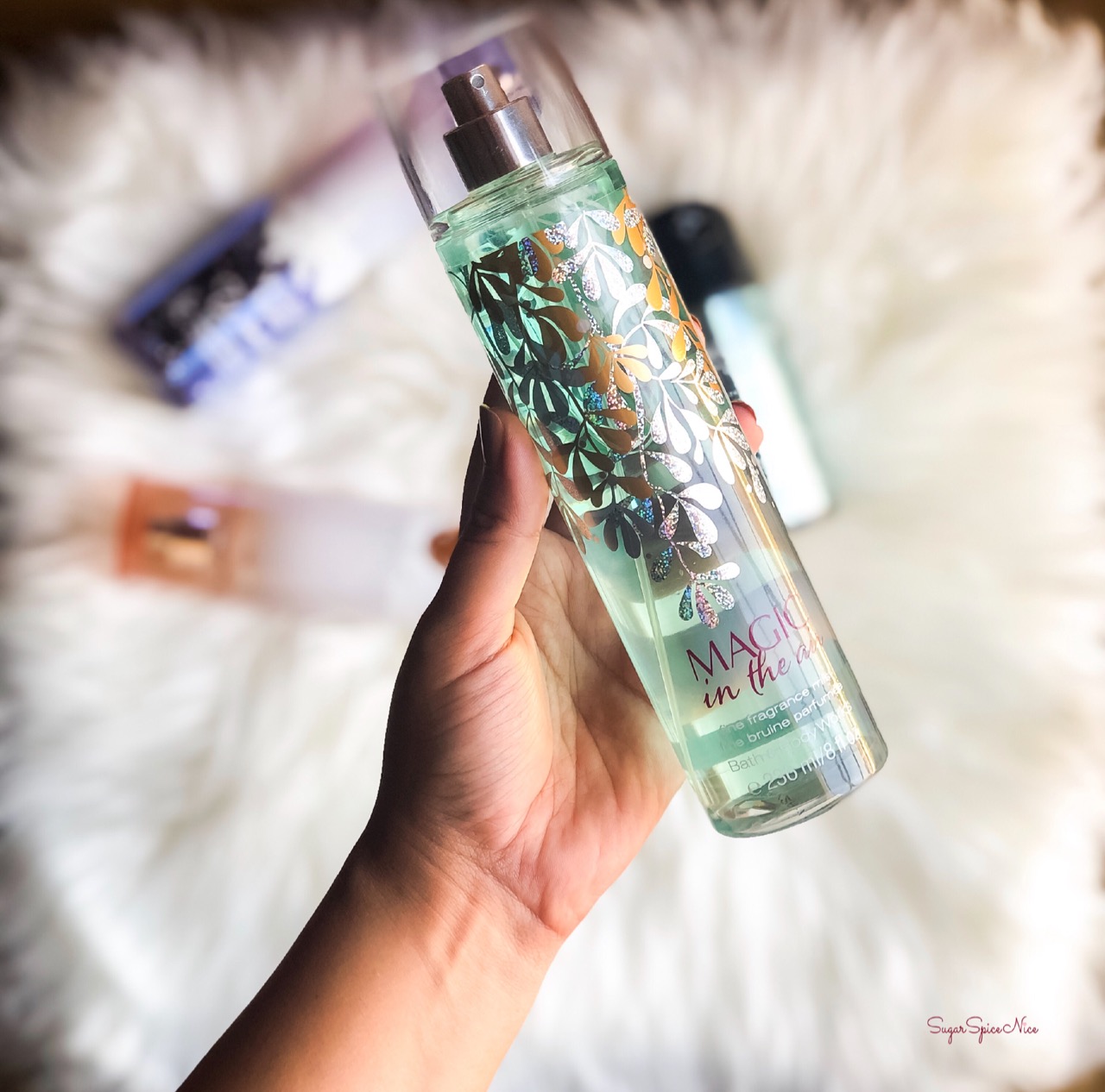 BATH & BODY WORKS Magic In The Air Fine Fragrance Body Mist - For Women -  Price in India, Buy BATH & BODY WORKS Magic In The Air Fine Fragrance Body  Mist 