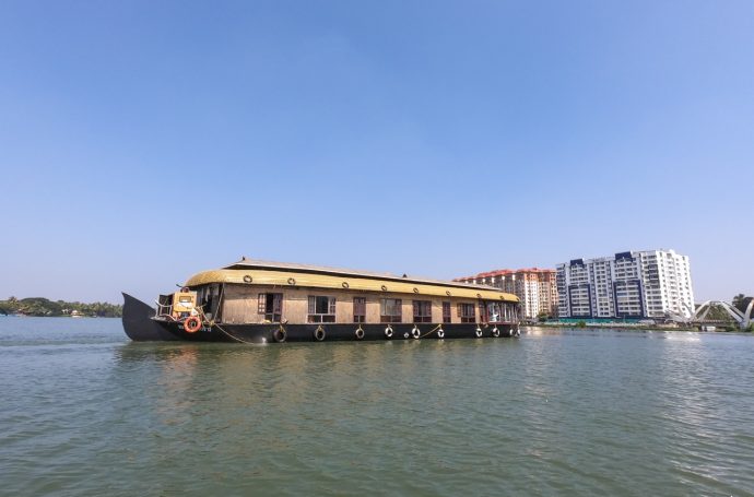 Kochi Houseboat